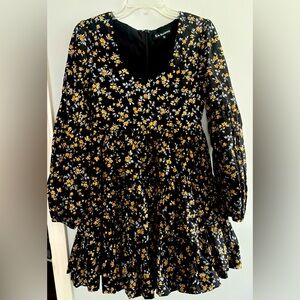 En Saison long sleeve tiered skirt mini structured floral dress